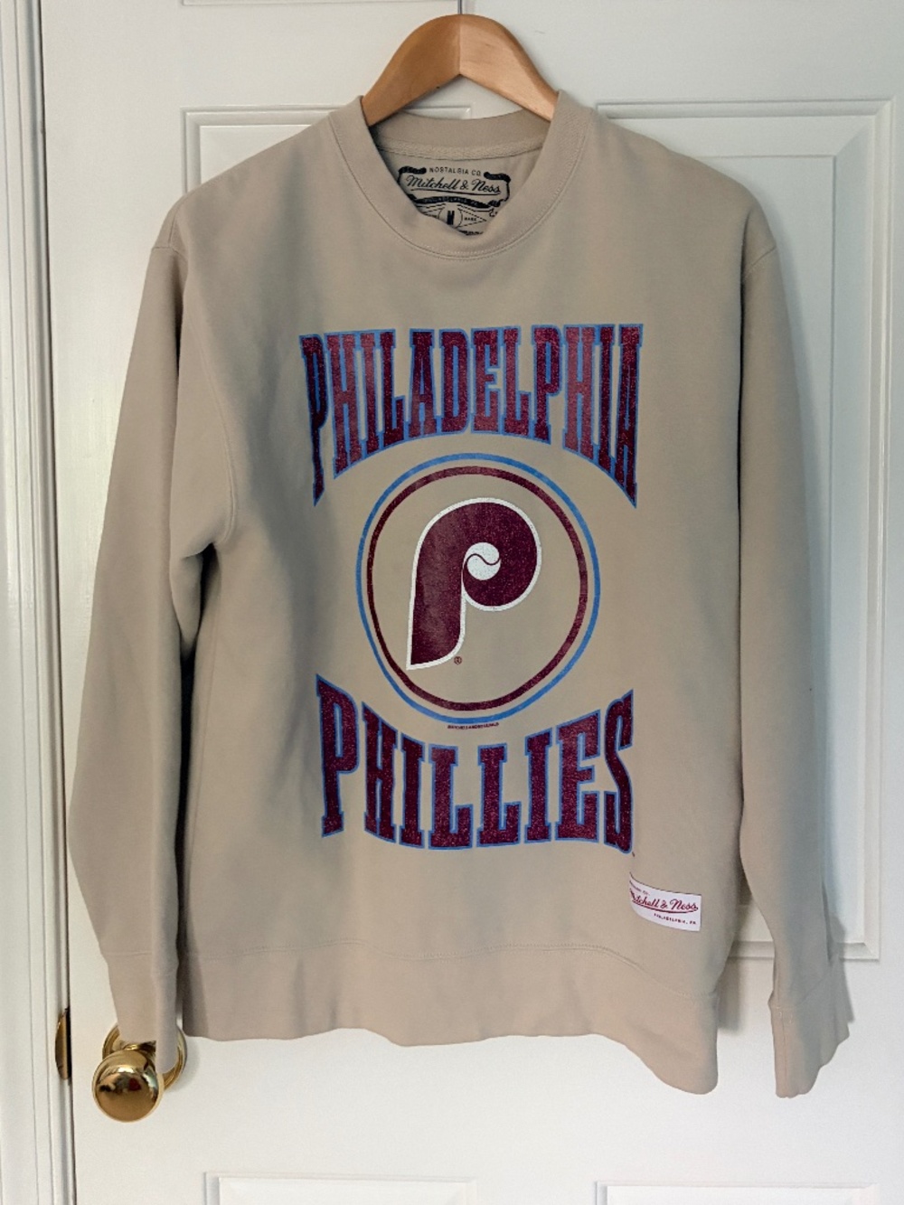 Philadelphia Phillies Cream Arched Lockup Pullover Sweatshirt